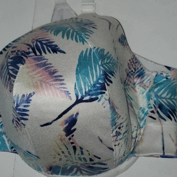 Cacique Lightly Lined Full Coverage Back Smoothing Bra Size 44DD - Picture 4 of 16